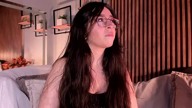 Eva Macalliter online show from 07/29/26, 11:25