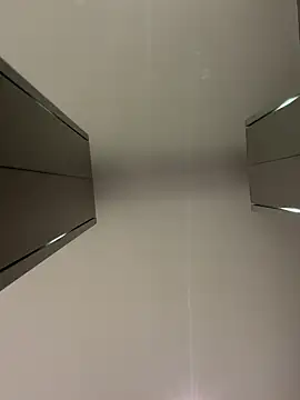 Snapshot of blacktourmaline- chatting on 12/19/24, 01:40 blacktourmaline- online show from 12/19/24, 01:40