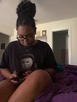 SweetHoneyBunz online show from 01/13/26, 04:45