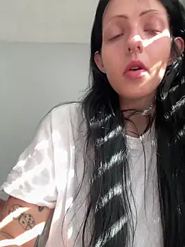 Snapshot of bestorbetter chatting on 03/08/25, 02:30 bestorbetter online show from 03/08/25, 02:30