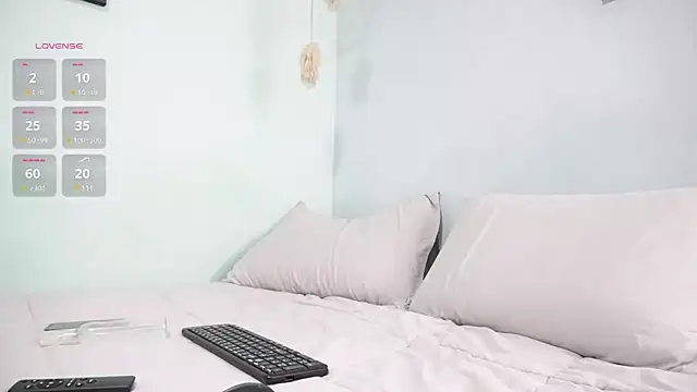 Snapshot of imcoltonalvin chatting on 02/19/25, 02:55 imcoltonalvin online show from 02/19/25, 02:55