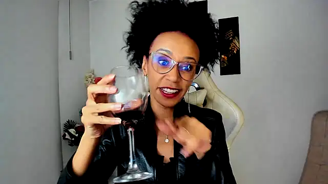 ScarlettMalbec online show from 03/21/25, 12:07