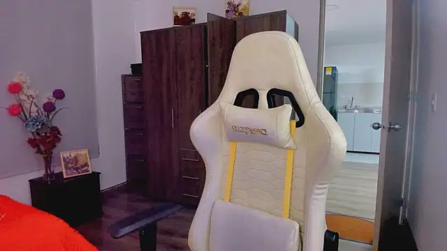 ScarlettMalbec online show from 01/10/26, 09:16