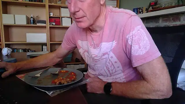 Snapshot of jiggy77777 chatting on 02/27/25, 02:21 jiggy77777 online show from 02/27/25, 02:21