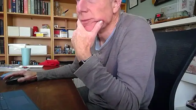 Snapshot of jiggy77777 chatting on 10/21/25, 12:33 jiggy77777 online show from 10/21/25, 12:33