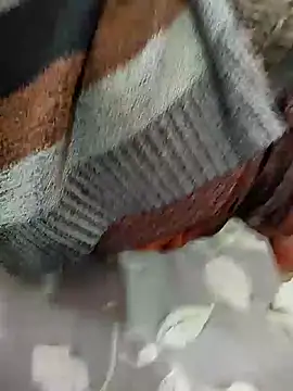 Snapshot of COUPLLE_VILLAGE chatting on 01/08/25, 10:48 COUPLLE VILLAGE online show from 01/08/25, 10:48