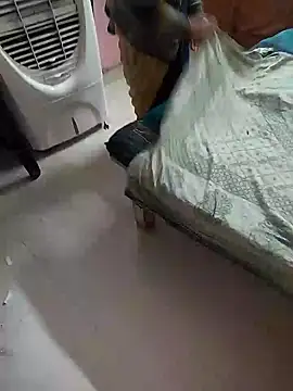 Snapshot of COUPLLE_VILLAGE chatting on 01/10/25, 10:50 COUPLLE VILLAGE online show from 01/10/25, 10:50