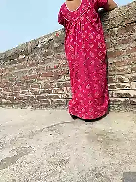 Snapshot of COUPLLE_VILLAGE chatting on 01/28/25, 06:49 COUPLLE VILLAGE online show from 01/28/25, 06:49