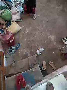 Snapshot of COUPLLE_VILLAGE chatting on 02/04/25, 03:44 COUPLLE VILLAGE online show from 02/04/25, 03:44