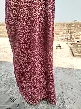 Snapshot of COUPLLE_VILLAGE chatting on 02/19/25, 06:55 COUPLLE VILLAGE online show from 02/19/25, 06:55