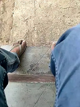 Snapshot of COUPLLE_VILLAGE chatting on 03/08/25, 10:43 COUPLLE VILLAGE online show from 03/08/25, 10:43