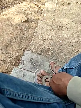 Snapshot of COUPLLE_VILLAGE chatting on 03/11/25, 10:40 COUPLLE VILLAGE online show from 03/11/25, 10:40