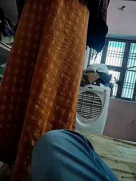 Snapshot of COUPLLE_VILLAGE chatting on 11/18/25, 03:12 COUPLLE VILLAGE online show from 11/18/25, 03:12