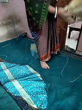 Snapshot of COUPLLE_VILLAGE chatting on 11/19/25, 02:55 COUPLLE VILLAGE online show from 11/19/25, 02:55