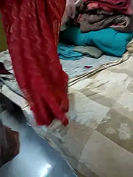 Snapshot of COUPLLE_VILLAGE chatting on 12/05/25, 02:53 COUPLLE VILLAGE online show from 12/05/25, 02:53