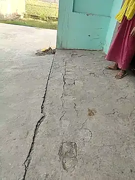 COUPLLE VILLAGE online show from 04/15/26, 01:56