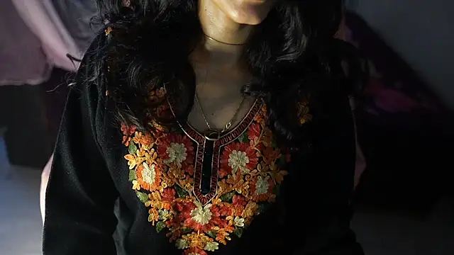 -AyeshaSinghania- online show from 02/07/26, 06:39