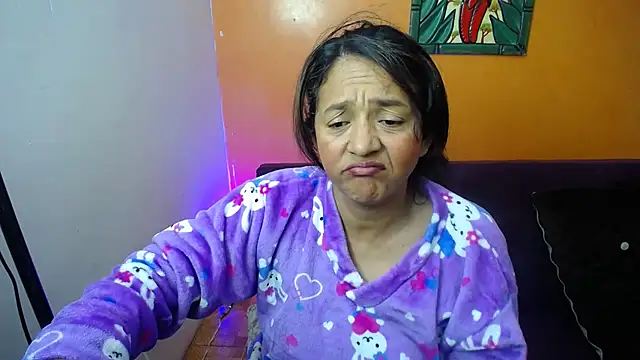 Snapshot of daleska_ayala_1 chatting on 12/29/24, 02:49 daleska ayala 1 online show from 12/29/24, 02:49