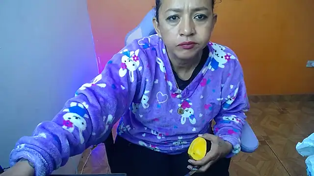 Snapshot of daleska_ayala_1 chatting on 01/19/25, 07:57 daleska ayala 1 online show from 01/19/25, 07:57