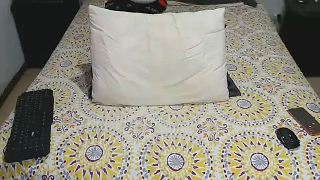 JahsHot online show from 12/01/25, 07:52