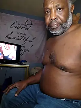 Snapshot of macnificent1fr chatting on 02/05/25, 03:45 macnificent1fr online show from 02/05/25, 03:45