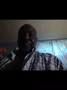 Snapshot of macnificent1fr chatting on 10/14/25, 08:42 macnificent1fr online show from 10/14/25, 08:42