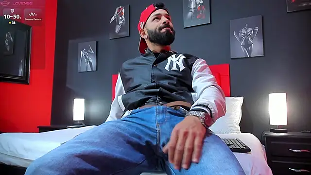 Snapshot of Thiagogomez chatting on 01/03/25, 12:30 Thiagogomez online show from 01/03/25, 12:30