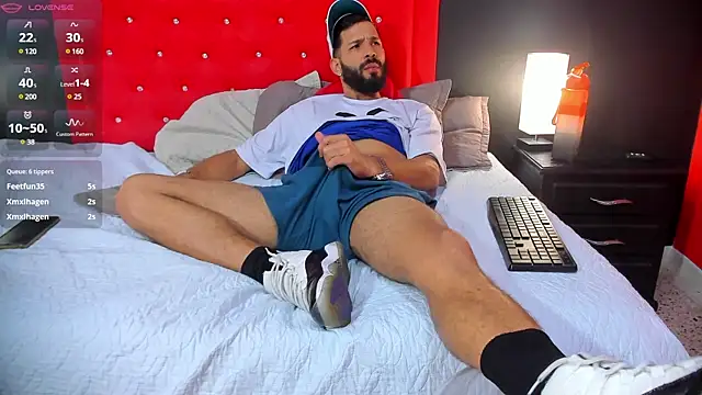 Snapshot of Thiagogomez chatting on 01/04/25, 03:49 Thiagogomez online show from 01/04/25, 03:49