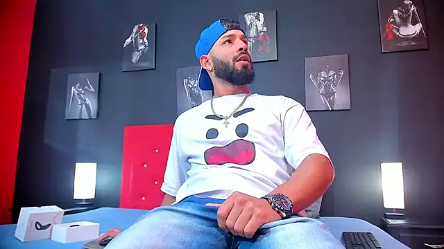 Snapshot of Thiagogomez chatting on 01/17/25, 12:21 Thiagogomez online show from 01/17/25, 12:21