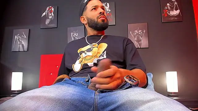 Snapshot of Thiagogomez chatting on 01/18/25, 12:26 Thiagogomez online show from 01/18/25, 12:26
