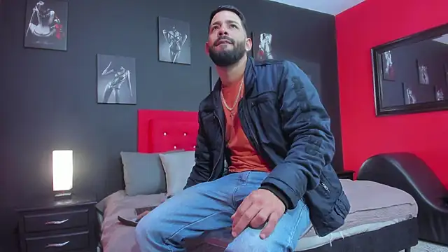 Snapshot of Thiagogomez chatting on 10/21/25, 12:50 Thiagogomez online show from 10/21/25, 12:50