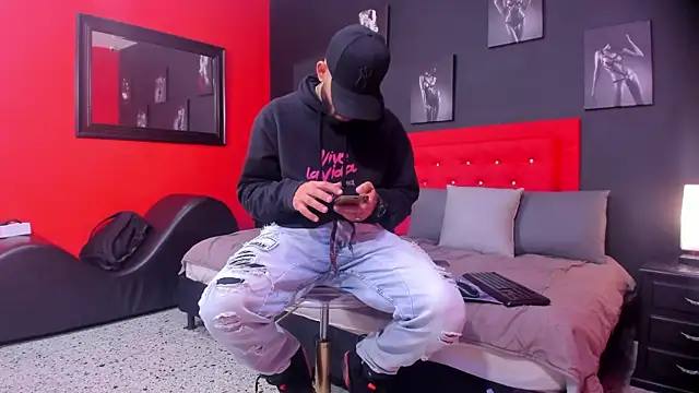 Thiagogomez online show from 10/25/25, 12:34