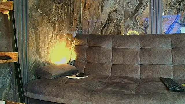 Snapshot of Andrew_Brown chatting on 01/11/25, 05:29 Andrew Brown online show from 01/11/25, 05:29