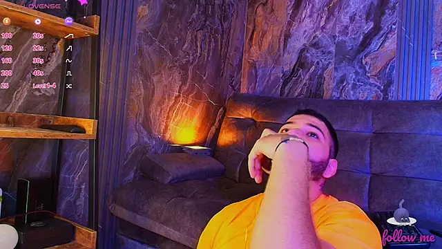 Snapshot of Andrew_Brown chatting on 01/24/25, 03:24 Andrew Brown online show from 01/24/25, 03:24