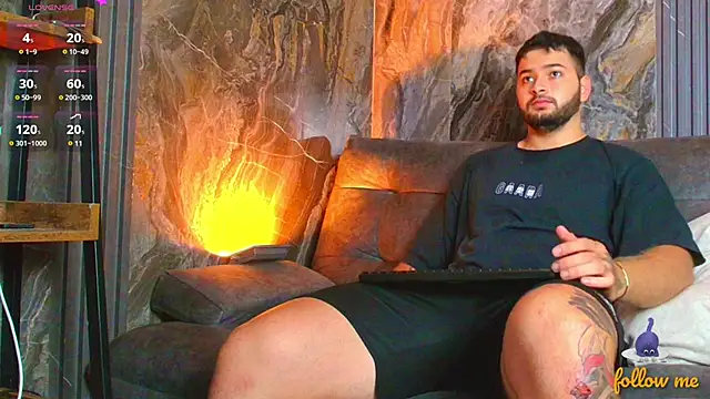 Snapshot of Andrew_Brown chatting on 02/18/25, 02:27 Andrew Brown online show from 02/18/25, 02:27