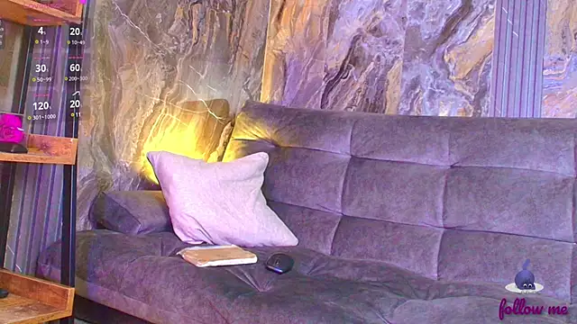 Snapshot of Andrew_Brown chatting on 02/25/25, 03:05 Andrew Brown online show from 02/25/25, 03:05