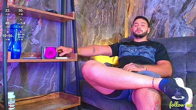 Snapshot of Andrew_Brown chatting on 02/26/25, 05:07 Andrew Brown online show from 02/26/25, 05:07