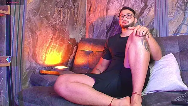 Snapshot of Andrew_Brown chatting on 03/06/25, 05:33 Andrew Brown online show from 03/06/25, 05:33