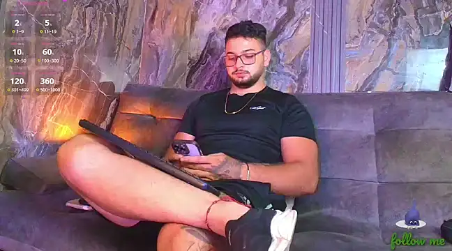 Snapshot of Andrew_Brown chatting on 03/12/25, 06:11 Andrew Brown online show from 03/12/25, 06:11