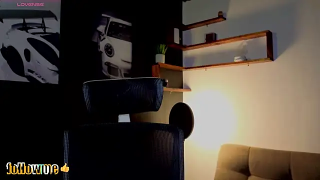 Snapshot of Andrew_Brown chatting on 09/10/25, 01:11 Andrew Brown online show from 09/10/25, 01:11