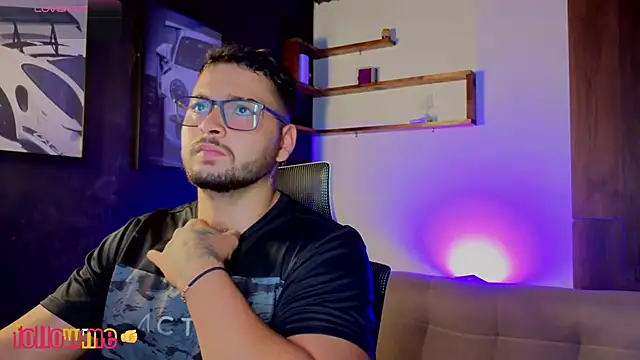 Snapshot of Andrew_Brown chatting on 09/24/25, 05:38 Andrew Brown online show from 09/24/25, 05:38