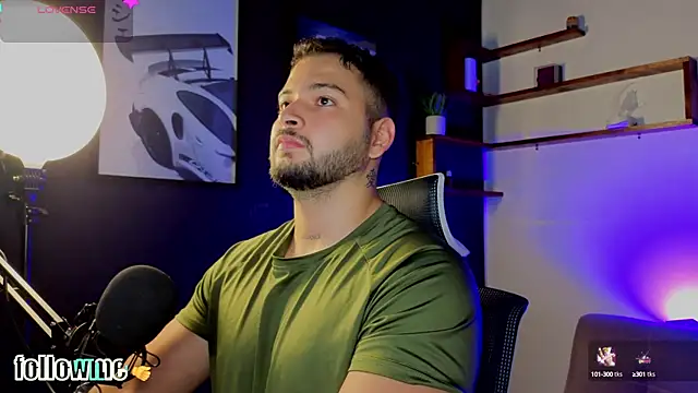 Snapshot of Andrew_Brown chatting on 10/07/25, 03:31 Andrew Brown online show from 10/07/25, 03:31