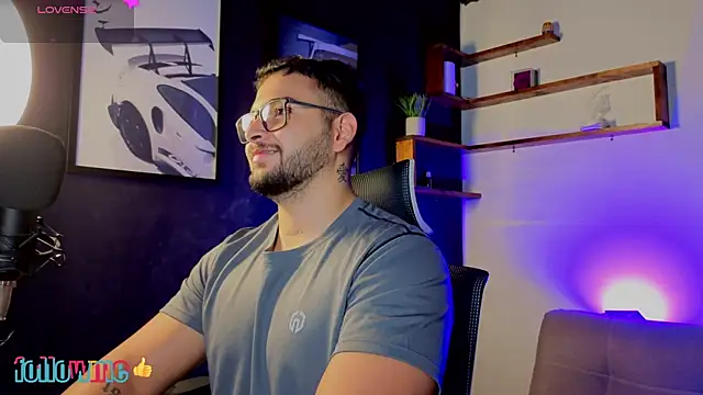 Snapshot of Andrew_Brown chatting on 10/10/25, 03:00 Andrew Brown online show from 10/10/25, 03:00