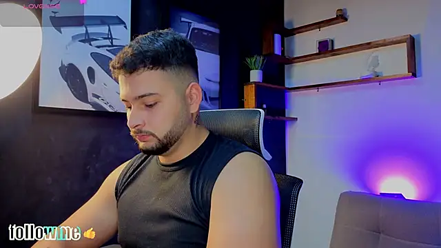 Snapshot of Andrew_Brown chatting on 10/21/25, 04:41 Andrew Brown online show from 10/21/25, 04:41