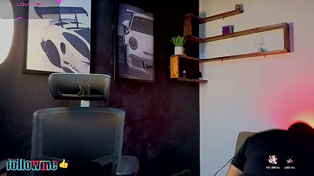 Snapshot of Andrew_Brown chatting on 10/29/25, 04:20 Andrew Brown online show from 10/29/25, 04:20