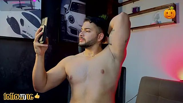 Snapshot of Andrew_Brown chatting on 10/30/25, 04:08 Andrew Brown online show from 10/30/25, 04:08