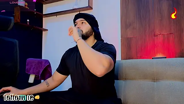 Snapshot of Andrew_Brown chatting on 11/29/25, 05:27 Andrew Brown online show from 11/29/25, 05:27