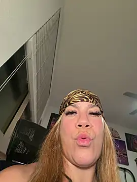 Snapshot of Bigbuttbrooklynn chatting on 02/13/26, 06:53 Bigbuttbrooklynn online show from 02/13/26, 06:53