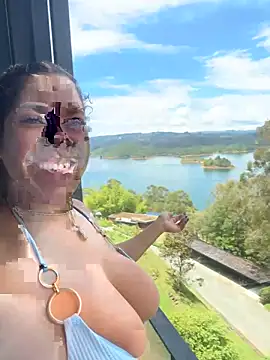 Snapshot of Bigbuttbrooklynn chatting on 02/19/26, 04:36 Bigbuttbrooklynn online show from 02/19/26, 04:36