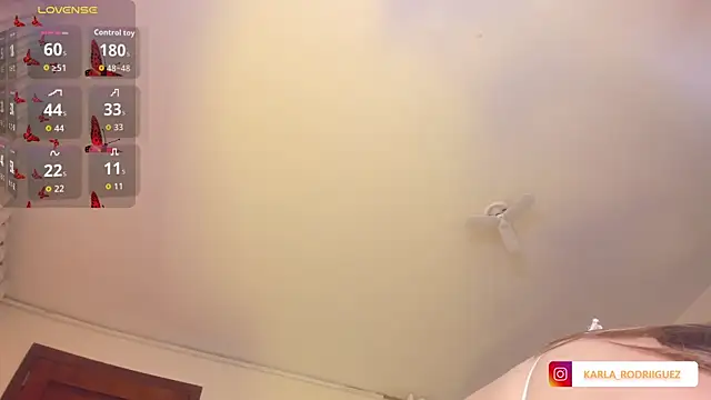 Snapshot of Karla_Rodriguezx chatting on 11/12/25, 01:11 Karla Rodriguezx online show from 11/12/25, 01:11